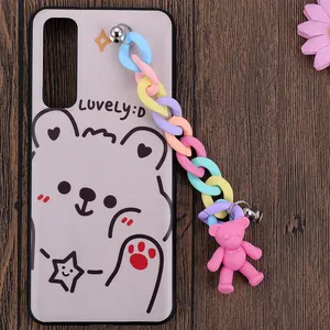 Lila Cartoon-Bären-Handyhülle mit bunter Acrylkette und niedlichem 3D-Bärenanhänger