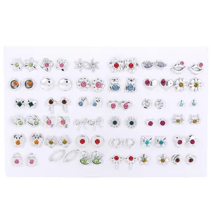 Lot de 36 paires de boucles d'oreilles en alliage argenté avec strass colorés et formes d'animaux