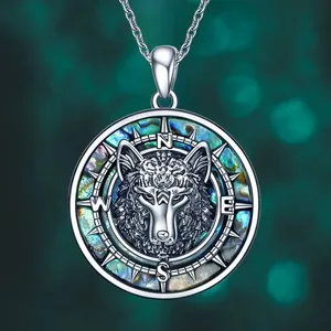 Collier Pendentif Boussole Tête de Loup en Cuivre Zircone Vintage Avec Incrustation de Coquille d'Abalone Argenté Hip Hop