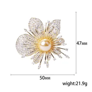 Spilla fiore orchidea di lusso con perla dorata e cristalli zircone, spilla da 50mm