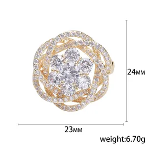 Broche fleur élégante en zircon doré avec cristaux scintillants et design floral de 24mm