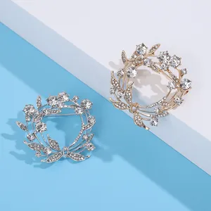 Elegante strass olijfkrans broche set in goud en zilver voor dames sieraden