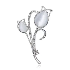 Elegante Spilla a Forma di Fiore di Tulipano per Donna Lega Intarsiata Occhio di Gatto Strass Spilla per Abito Cappotto Oro Argento Gioielli