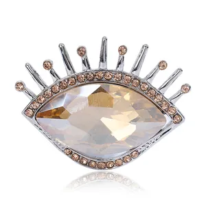Broche Mauvais Oeil en Alliage de Luxe pour Femmes Incrustée de Strass Mode Rétro Broche pour Costume Manteau Pull Écharpe Décoration