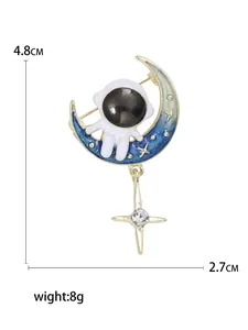 Broche astronaute sur la lune en émail, épingle de mode créative de 4,8cm sur 2,7cm
