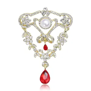 Vintage Barock Palast Stil Legierung Brosche Elegante Strass Künstliche Perle Wassertropfen Anhänger Bankett Anstecknadel Schmuck Für Damen