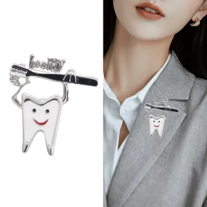 Cartoon tooth and toothbrush brooch with healthy engraving for dental care style