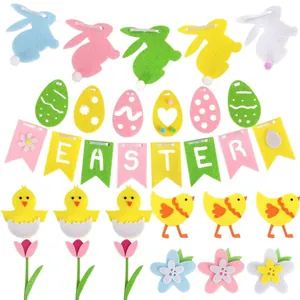Pasen DIY-pakket van vilt met gekleurde konijnen, eieren, kuikens en EASTER slinger