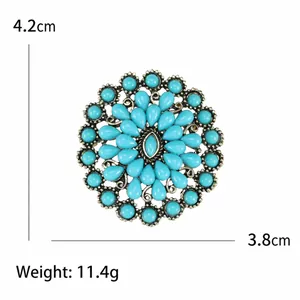 Broche fleur bohème vintage avec perles turquoise et finition argent antique, 4,2x3,8 cm