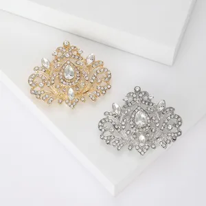 Vintage Baroque Rhinestone Flower Brooch Pin For Women Palace Style Alloy Crystal Hollow Clothing Accessory Banquet Wedding Jewelry