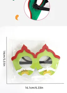 Detailed view of Mexican chili party glasses with 14cm by 16.1cm size measurements