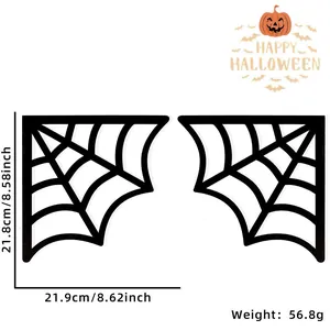 Détail de deux décorations d'angle de porte d'Halloween en toile d'araignée noire