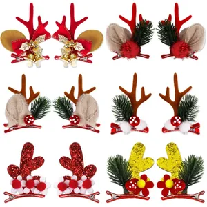 Set mit 6 Paar festlichen Weihnachts-Rentier-Geweih-Haarspangen mit Glocken und Beeren