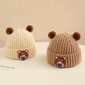Berretti in maglia per neonati con toppe di orso e orecchie 3D color crema e marrone