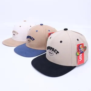 Berretto hip-hop per bambini con ricamo di lettere nei colori beige, kaki e grigio