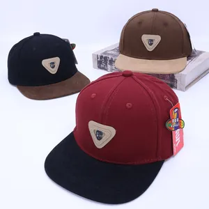 Casquette de Baseball Enfant à Bord Plat Mode Hip Hop Snapback Chapeau Blocs de Couleurs Patch de Lettre Chapeau de Soleil Garçons Filles