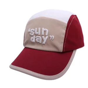 Casquette enfant tricolore avec broderie sun day sur le devant en kaki et bordeaux