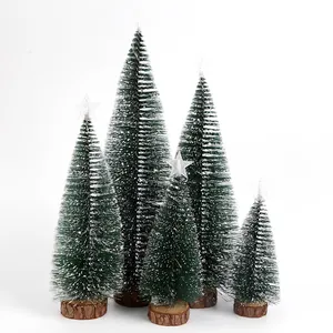 Set de 5 mini árboles de Navidad nevados con base de madera y estrellas decorativas