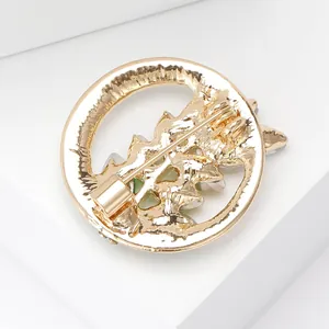Fashionable gold wheat ear wreath brooch with green gemstones and rhinestones for women