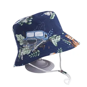 Chapeau bob enfant bleu marine avec imprimé bus et cordon réglable pour protection solaire