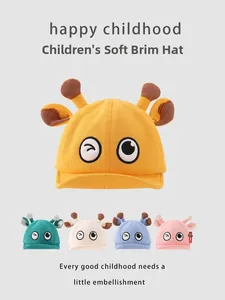 Détails de casquettes souples pour enfants avec cornes de girafe et yeux brodés