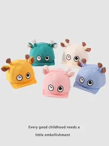 Collection de casquettes bébé dessin animé avec oreilles girafe et antennes 3D