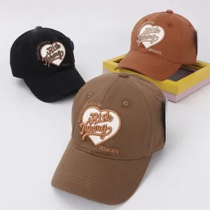 Casquette de Baseball pour Enfants Broderie Cœur Texte Fearless Youth Réglable Chapeau de Soleil pour Garçons Filles Street Hip Hop Mode