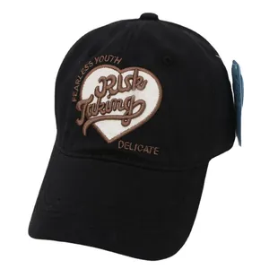 Casquette baseball hip hop enfant noire avec écusson cœur et broderie Fearless Youth