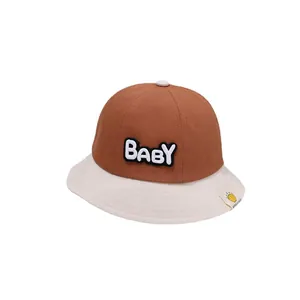Süßer Baby Fischerhut im Color-Block-Design mit BABY-Patch für Kinder von 2-4 Jahren