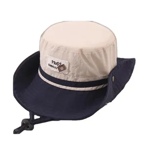 Cappello da pescatore per bambini stile cowboy beige e blu con cordino regolabile