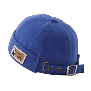 Bonnet docker bleu roi en coton pour enfants avec écusson ours et sangle réglable