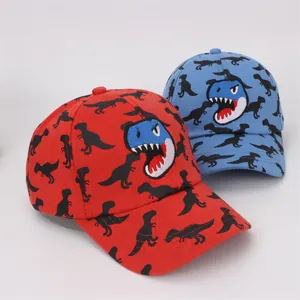 Kinderen baseballpet met dinosaurus borduurwerk en silhouetpatronen in rood en blauw