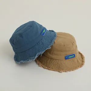 Détails des chapeaux bobs vintage pour enfants en velours avec bords francs et lettrage 1607