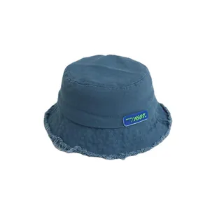 Chapeau cloche vintage enfant en velours côtelé bleu marine avec bords effilochés
