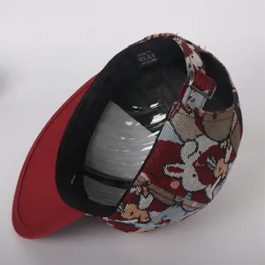 Detail van de kinderpet met 100% katoenen zweetband en kwaliteitslabel aan de binnenkant