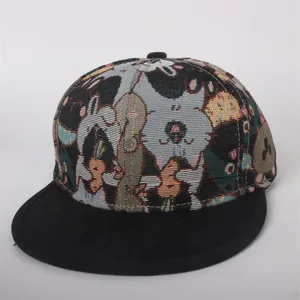 Detailweergave van hiphop-honkbalpet voor kinderen met kleurrijke jacquard-patronen