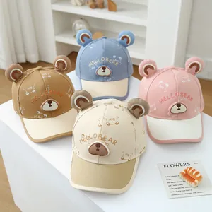 Baby Baseballkappe mit Bärenohren und HELLO BEAR Stickerei in vier verschiedenen Farben
