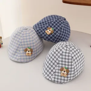 Boinas de cuadros para bebés con parches de perrito dibujo animado en tres colores