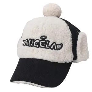 Gorro de invierno para bebé con orejeras, forro de borreguito y bordado de Angela