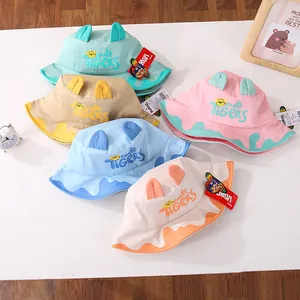 Vista dettagliata di cappelli da sole in cotone per bambini con tigre in cinque colori pastello