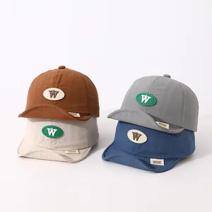 Quick-dry cotton soft brim baby baseball caps with letter P patch in four colors