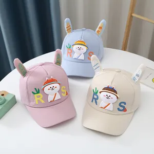 Casquette de baseball enfant avec oreilles de lapin et motif dessin animé en trois couleurs