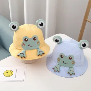 Mignon chapeau bob grenouille pour bébé en jaune et bleu avec détails brodés