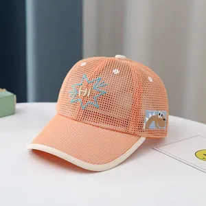 Gorra de malla naranja transpirable para niños con bordado HI y parche de dinosaurio