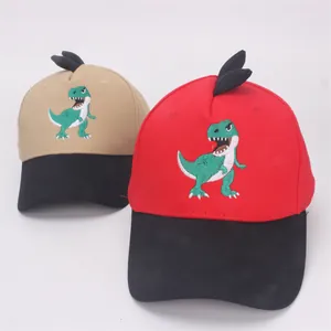 Kinder-Baseballkappe mit Cartoon-Dinosaurier-Stickerei und 3D-Stacheln oben