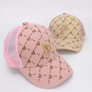 Kids breathable mesh baseball cap with P embroidery and sun protection curved brim