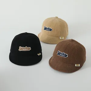 Trois casquettes de baseball en velours côtelé pour enfants avec broderie Sunday