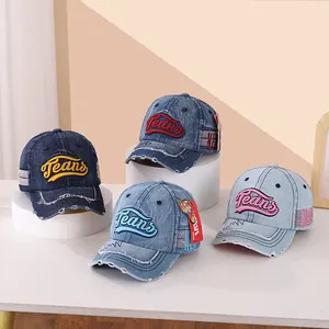 Détails de casquettes en denim pour enfants avec broderie 3D et bords effet usé