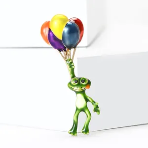 Schattige Cartoon Kikker Met Gekleurde Ballonnen Emaille Broche Legering Creatieve Dierlijke Reversspeld Voor Dames Cadeau