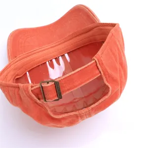 Gorra infantil naranja de algodón lavado con hebilla de bronce ajustable y textura vintage